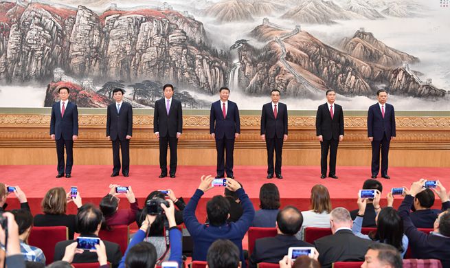 China unveils new leadership