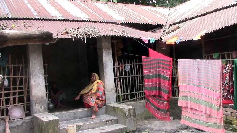 মৃত্যুদণ্ডপ্রাপ্ত বুলবুল-রতনের জেলা ঝিনাইদহে উচ্ছ্বাস