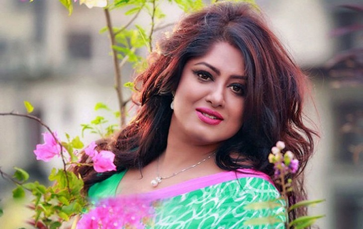 মান্নাকে স্মরণ করে যা বললেন মৌসুমী