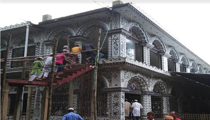 লালমনিরহাট সীমান্তে মসজিদ নির্মাণে বিএসএফ’র বাধা