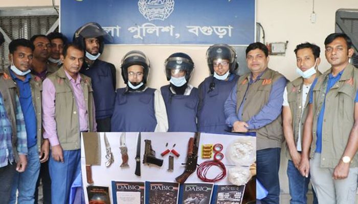 ৪ জঙ্গি ধরা, দুজন বিশ্ববিদ্যালয়ের ছাত্র