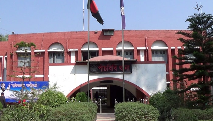 জয়পুরহাটে আলু ক্ষেতে নিয়ে তরুণীকে ধর্ষণ