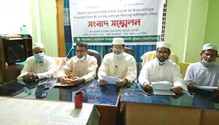 শতভাগ বোনাস না দিলে প্রেসক্লাব চত্বরে ঈদ করবে শিক্ষকরা