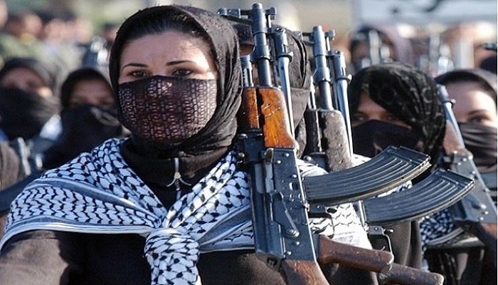 তালেবান ঠেকাতে আফগান নারীদের হাতে অস্ত্র