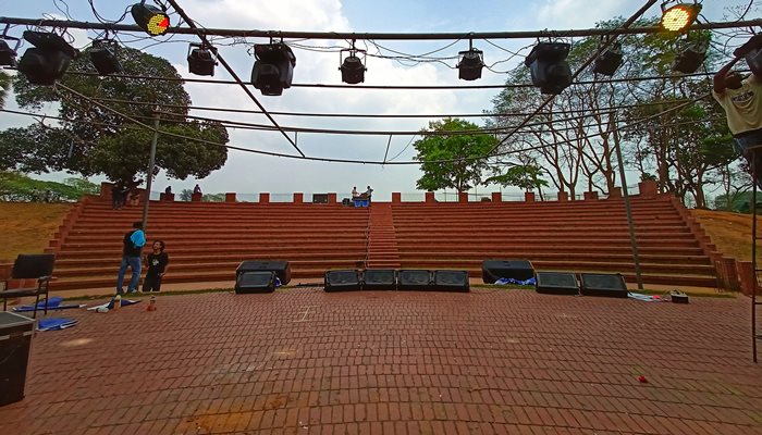 জাবির তারকাগর্ভা সেলিম আল দীন মুক্তমঞ্চ