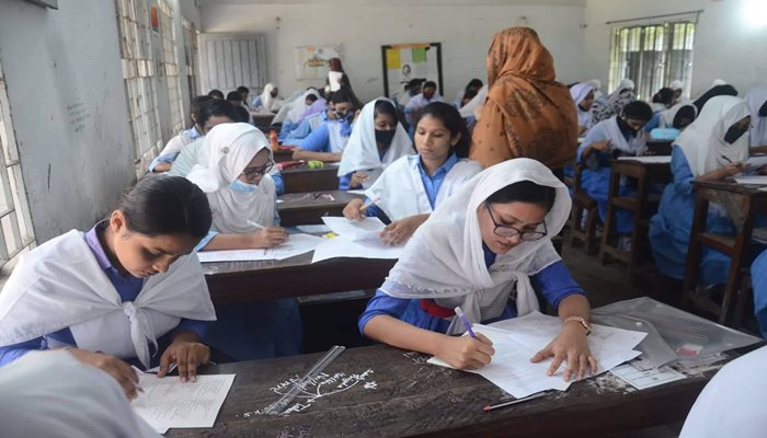 চট্টগ্রাম শিক্ষাবোর্ডে মেয়ে পরীক্ষার্থীর সংখ্যাই বেশি