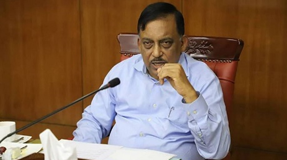স্বরাষ্ট্রমন্ত্রীর ধানমন্ডির বাসায় হামলা
