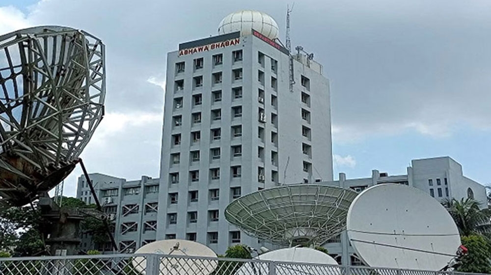 ৬০ কিমি বেগে ঝড়ের আভাস, নদীবন্দরে সতর্কতা