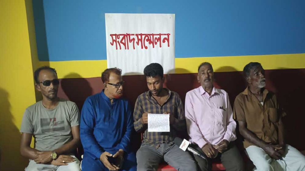 মোবাইল থানায় থাকা সত্বেও হচ্ছে ইসলামবিরোধী পোস্ট