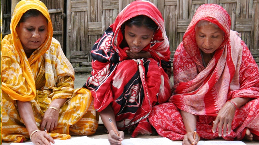 আজ আন্তর্জাতিক সাক্ষরতা দিবস, দেশে ২২ শতাংশ মানুষ এখনও নিরক্ষর