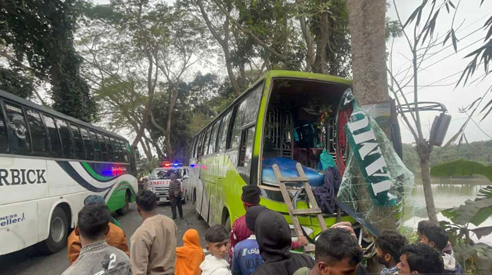 ২০২৫ সালে সড়কে ঝরল ৯১১১ প্রাণ: যাত্রী কল্যাণ সমিতি