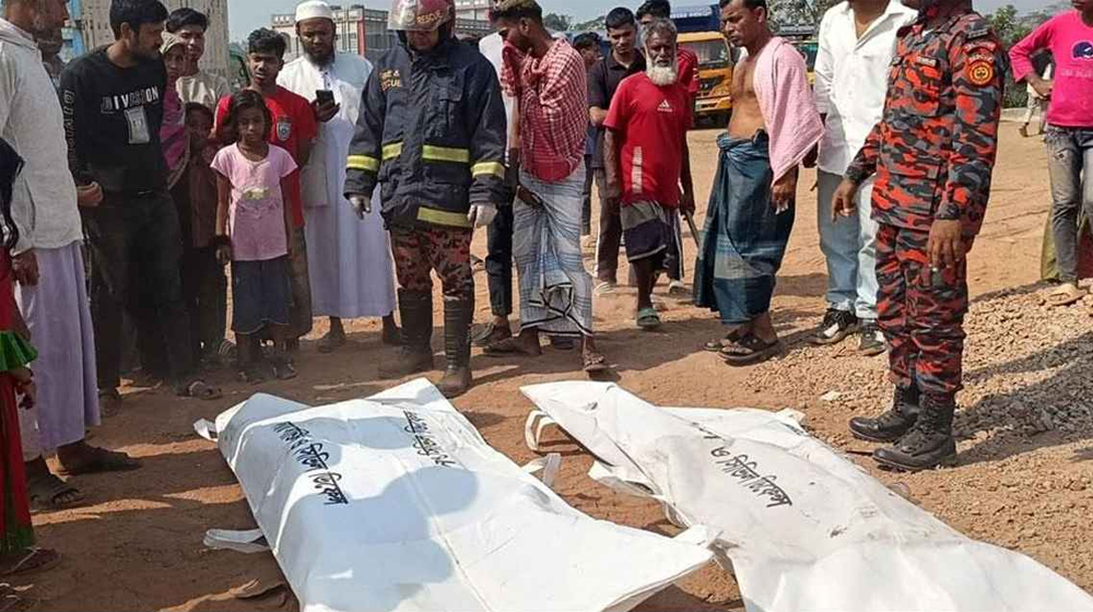 ফরিদপুরে যাত্রীবাহী বাস উল্টে নিহত ২, আহত ৩০