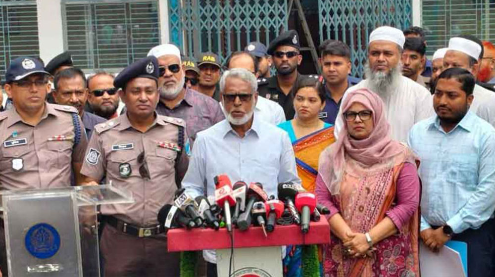 প্রস্তুত শোলাকিয়া মাঠ: সকাল ৯টায় ঈদ জামাত, থাকছে বিশেষ ট্রেন