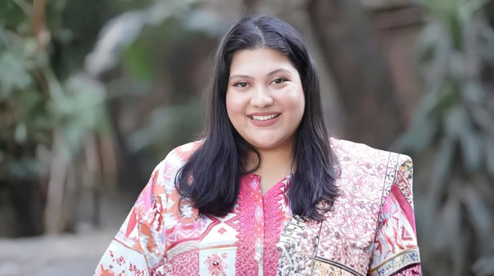 বিশেষ সম্মাননা দেওয়া হবে প্রয়াত কারিনাকে