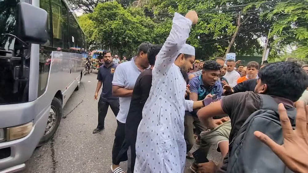 জামায়াতের কর্মসূচি শেষে ধানমন্ডি ৩২-এ সাংবাদিককে মারধরের অভিযোগ