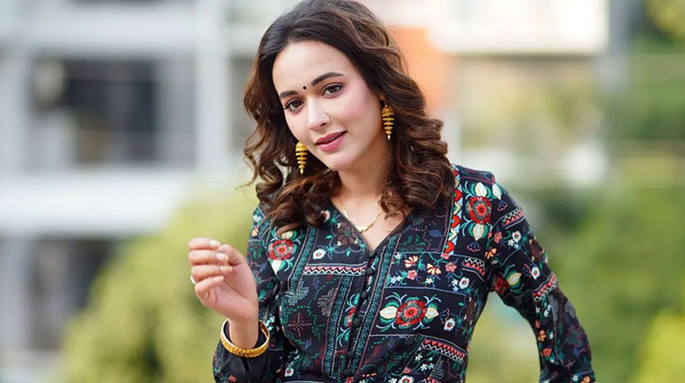 নতুন একাধিক নাটকে অহনা