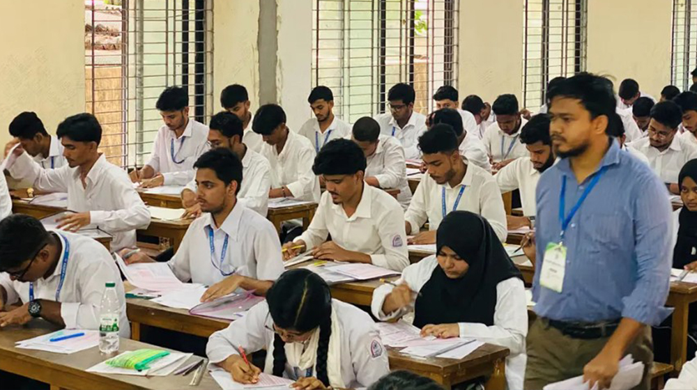 এইচএসসির দ্বিতীয় দিনে অনুপস্থিত ২৭ হাজার