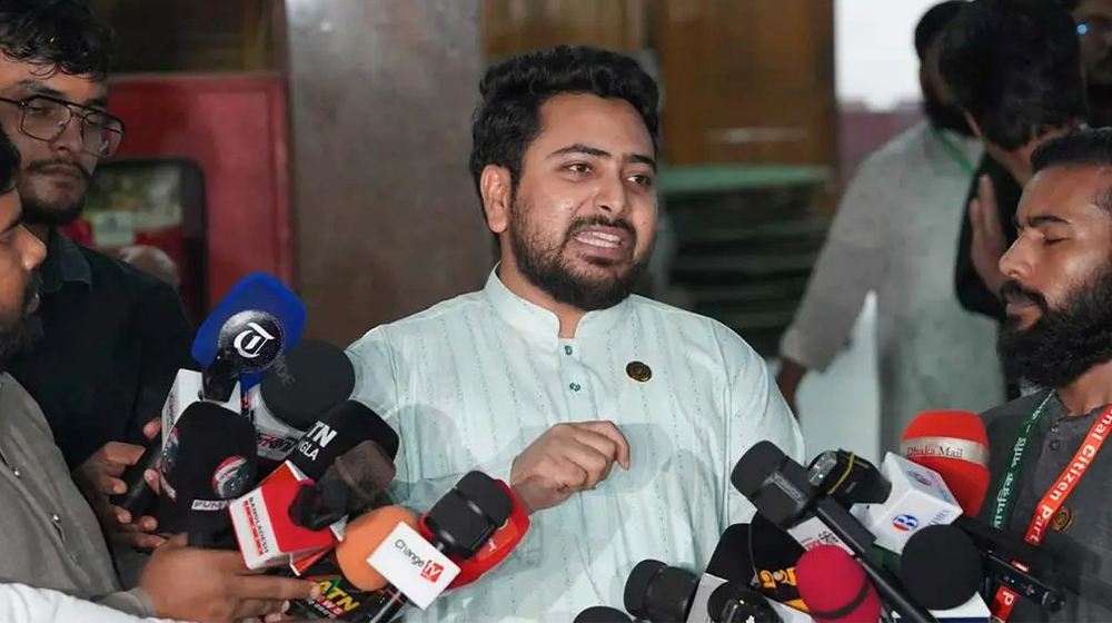 শেখ হাসিনা ফাঁসির রায় কার্যকর হওয়ার জন্যই দেশে ফিরবেন: নাহিদ ইসলাম
