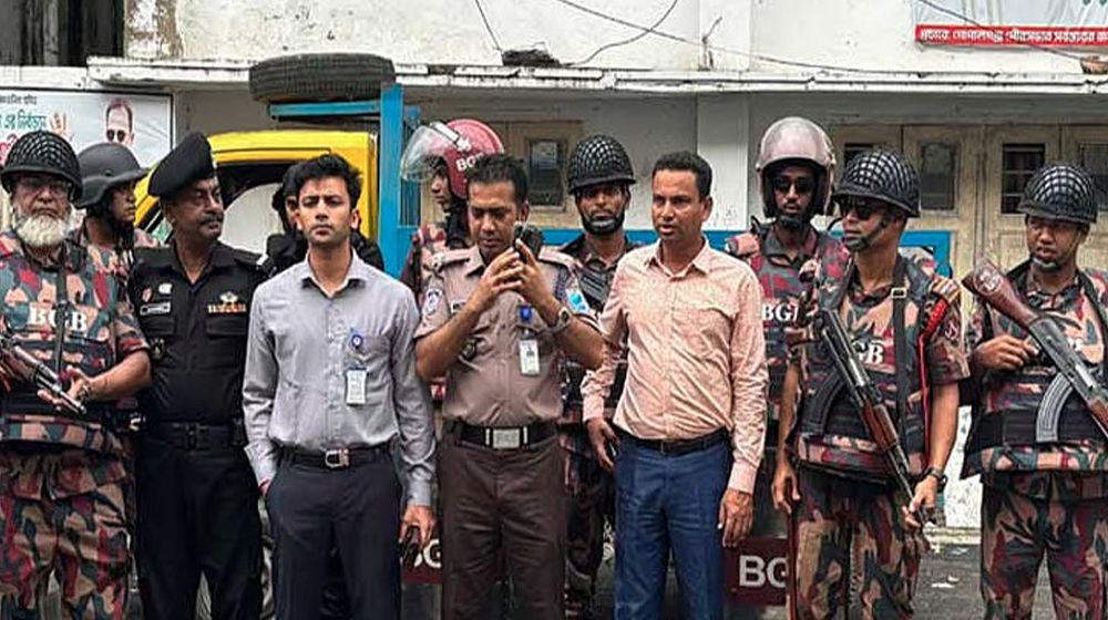 গোপালগঞ্জে নামল ৫ প্লাটুন বিজিবি মোতায়েন