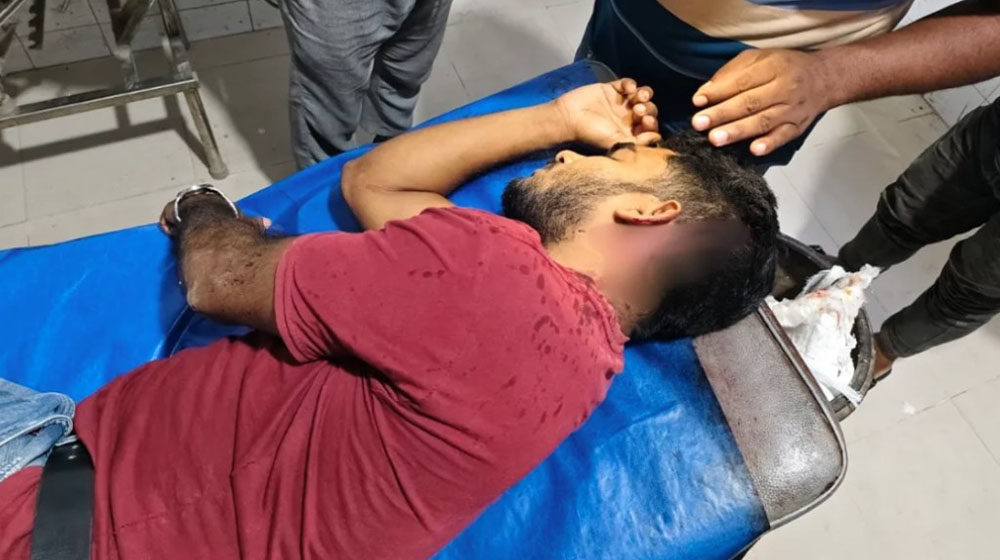 রাজবাড়ীতে সংবাদ সংগ্রহ করায় সাংবাদিকের ওপর অটোরিকশা চালকদের হামলা