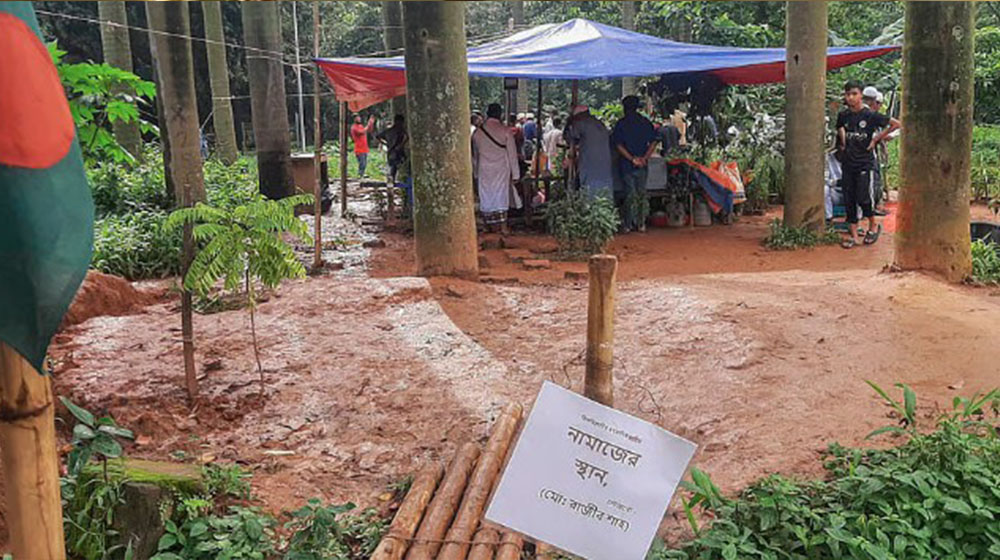 সোহরাওয়ার্দী উদ্যানের সেই ‘নামাজের জায়গাসহ’ অবৈধ স্থাপনা উচ্ছেদ