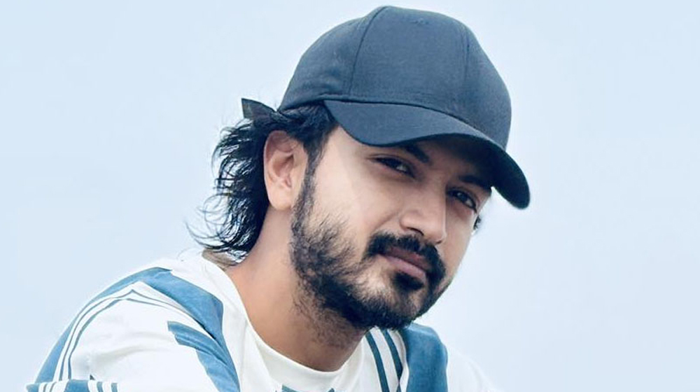 স্কুলজীবনে ভয়াবহ বুলিংয়ের শিকার হতে হয়েছিল: ইয়াশ রোহান