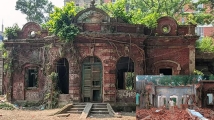 সত্যজিৎ রায়ের পূর্বপুরুষের স্মৃতিবাহী বাড়ি ভাঙছে শিশু একাডেমি