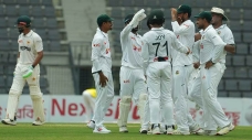 সিলেট টেস্ট: ৪ উইকেট শিকারের পর স্বস্তিতে মধ্যাহ্নভোজে বাংলাদেশ