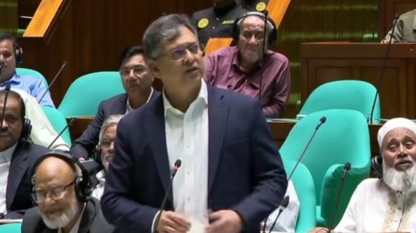 নির্বাচনের আগে একটি দলকে ইসলামী ব্যাংকের ১১ হাজার 