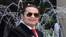 বস্তিতে জন্ম নেওয়া সেই ছেলেটি এখন দুবাইয়ে ২০ হাজার কোটির মালিক