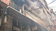 চকবাজারের আগুন দেড় ঘণ্টা পর নিয়ন্ত্রণে