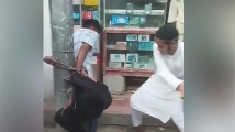 নারায়ণগঞ্জে ছিনতাইকারী আখ্যা দিয়ে তরুণকে খুঁটিতে বেঁধে পিটিয়ে হত্যা