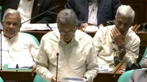 সমস্যাগ্রস্ত ব্যাংকগুলোর আমানতকারীদের টাকা সুদসহ ফেরত দেওয়া হবে: অর্থমন্ত্রী