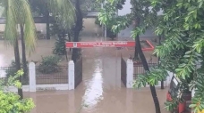 বৃষ্টিতে ঢাবিতে জলাবদ্ধতা, ক্লাস বাতিল