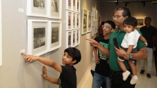 মহিউদ্দিনের প্রথম একক প্রদর্শনী