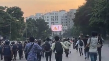 আন্দোলনেও অনড় সরকার, চট্টগ্রাম ছাড়া সব জেলায় পরীক্ষা চলবে