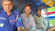 তিন মাসের শিশুর পা মুচড়ে দেওয়া চাচি পলাতক, আটক ২