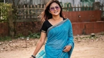 শিক্ষক বিউটি রাণীর পাশে সহকর্মীরা, প্রতিবাদের প্রতীক সেই গান