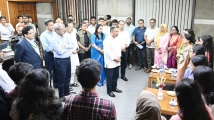 প্রধানমন্ত্রীর সঙ্গে সাক্ষাৎ করলেন গুম ও খুনের শিকার ভুক্তভোগী পরিবারের সদস্যরা