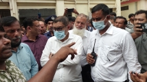 নোয়াখালী জেনারেল হাসপাতাল পরিদর্শনে গিয়ে ক্ষুব্ধ স্বাস্থ্যমন্ত্রী, তত্ত্বাবধায়ক প্রত্যাহার
