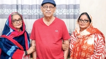 তিন কিংবদন্তির দেখা মিললো এক নাটকে