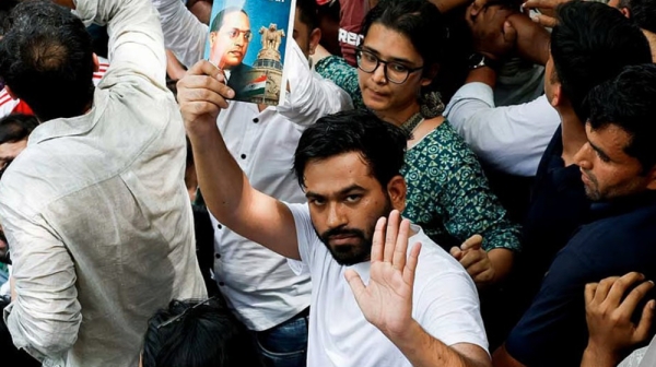 দিল্লিতে ককরোচ জনতা পার্টির বিক্ষোভ