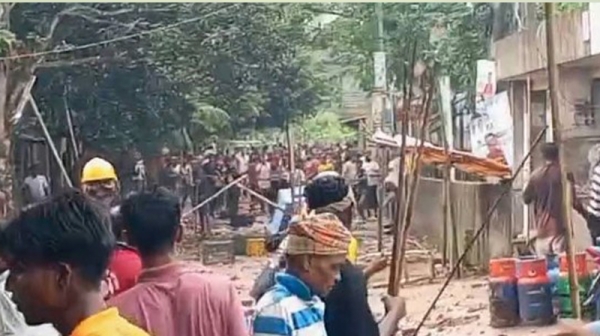 হবিগঞ্জে চেয়ারম্যানের চেয়ারে বসা নিয়ে সংঘর্ষ, আহত 