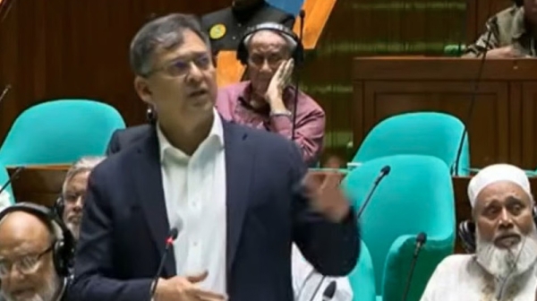 ইসলামী ব্যাংক ‘ইসলাম নয়’: সংসদে স্বরাষ্ট্রমন্ত্রী